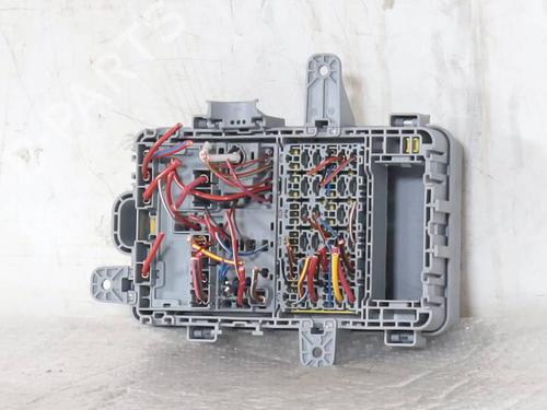 fuse-box-alfa-romeo-giulia-952_-2015-36217832 main image