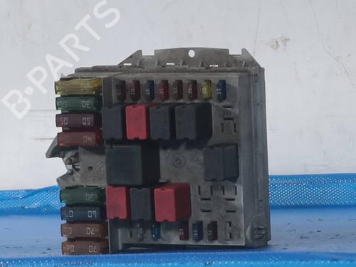 Used Fuse box Fuse box LANCIA YPSILON (843_) 1.2 (843.AXA1A) (60 hp) 33401272 33401272