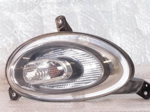 right-daytime-light-fiat-500x-334_-2014-40071774 main image