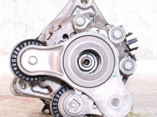 Used Alternator Alternator FIAT PANDA (312_, 319_) 1.0 Mild Hybrid (71 hp) 39667684 39667684