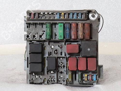 Used Fuse box Fuse box 37534101 37534101