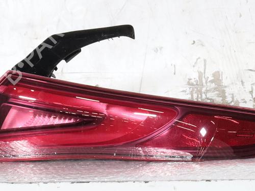 right-taillight-alfa-romeo-giulia-952_-2015-36527596 main image