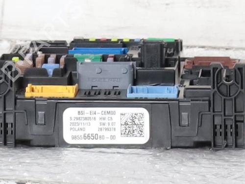 Used Fuse box Fuse box 36774304 36774304