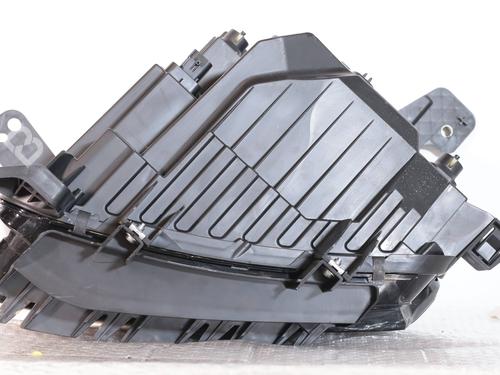 Right headlight JEEP COMPASS 1.2 Hybrid | BP40039782C29 - Image 3