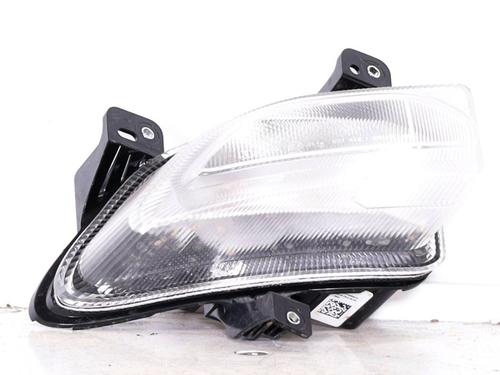 right-daytime-light-jeep-renegade-suv-bu-b1-bv-2014-23883336 main image