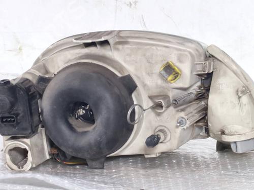 Højre forlygte FIAT SEICENTO / 600 (187_) 1.1 (187AXB, 187AXB1A, 187AXC1A02) (54 hp) 31135876