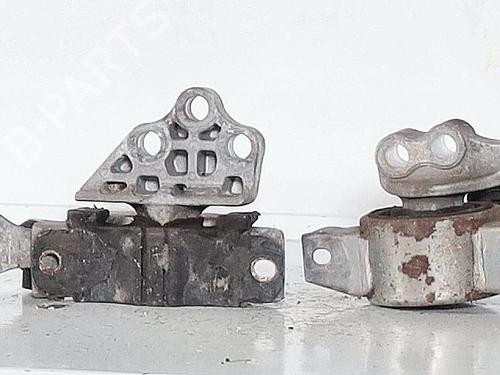 Used Engine mount Engine mount FIAT DOBLO Platform/Chassis (263_) 1.6 D Multijet (263YXD1B, 263XYR1B, 263YXX1B, 263HXD1B,... (105 hp) 29826469 29826469