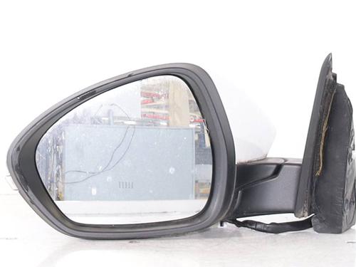 left-mirror-alfa-romeo-stelvio-949_-2016-23965731 main image