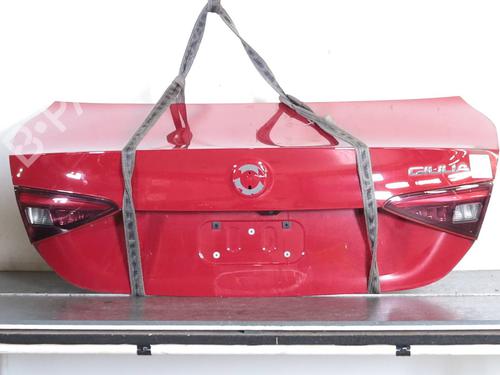 tailgate-alfa-romeo-giulia-952_-2015-40039903 main image