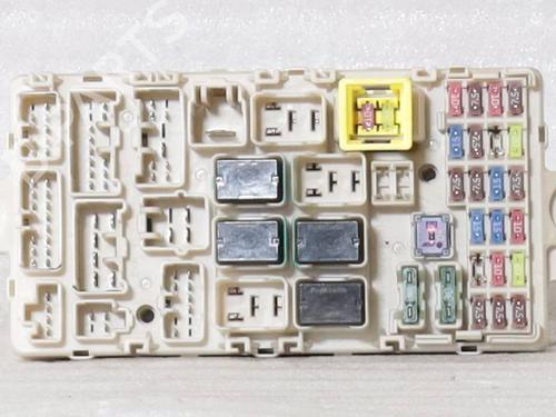 Used Fuse box Fuse box 36835634 36835634