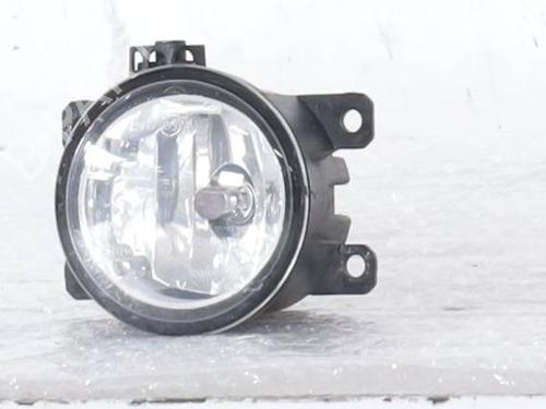 right-front-fog-light-jeep-renegade-suv-bu-b1-bv-2014-34620431 main image