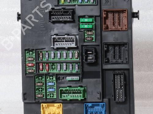 Used Fuse box Fuse box 36835657 36835657