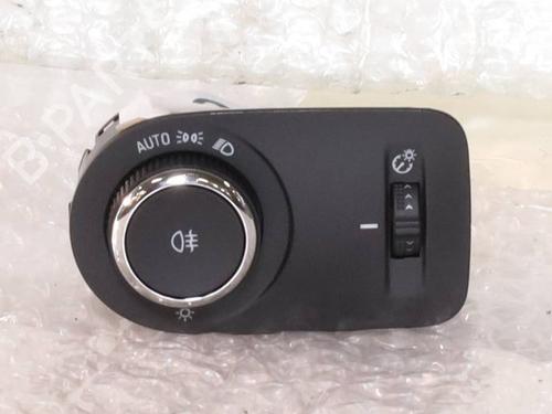 Used Headlight switch Headlight switch OPEL ASTRA K (B16) 1.5 CRDI (68) (122 hp) 39739991 39739991