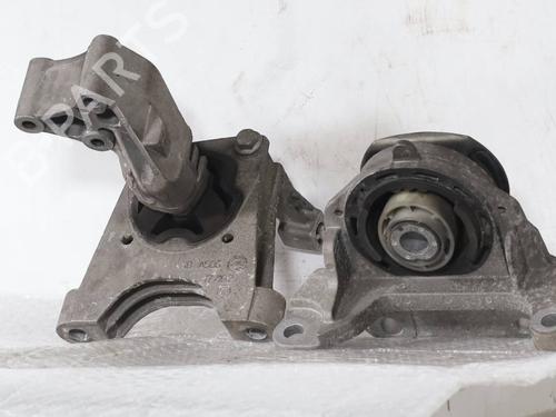 Used Engine mount Engine mount FIAT BRAVO II (198_) 1.4 (198AXA1B) (90 hp) 31902134 31902134