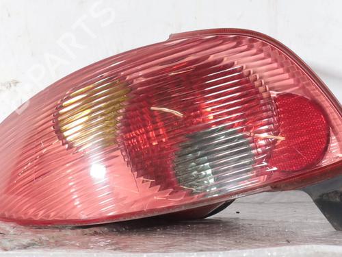 Used Left taillight PEUGEOT 206 Hatchback (2A/C) 1.4 16V (88 hp) 31793691