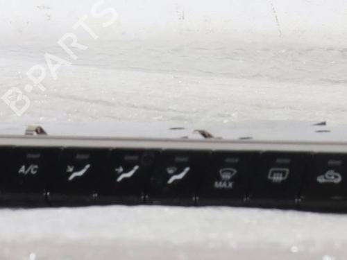 climate-control-fiat-500e-332_-2020-31793591 main image