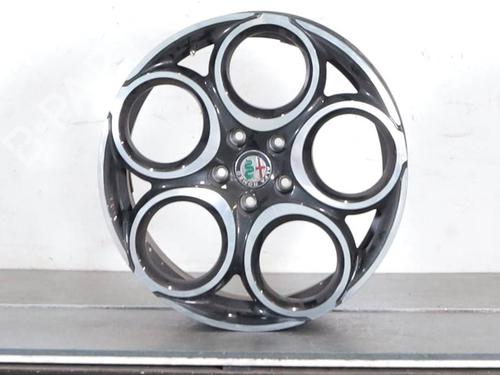 rim-alfa-romeo-stelvio-949_-2016-39716593 main image