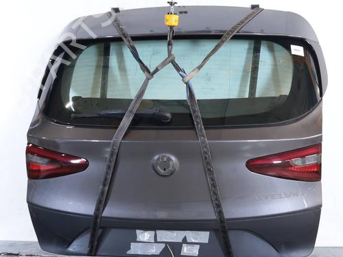 tailgate-alfa-romeo-stelvio-949_-2016-31941818 main image