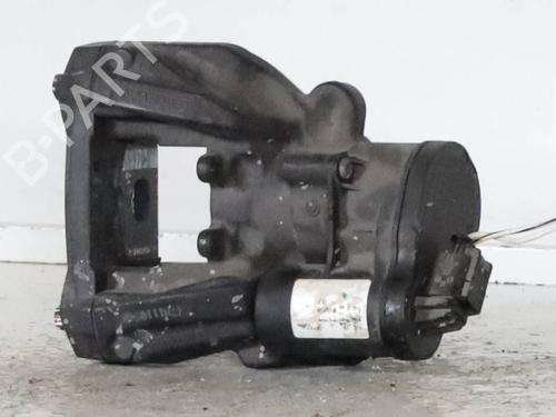 left-rear-brake-caliper-alfa-romeo-giulia-952_-2015-30738460 main image