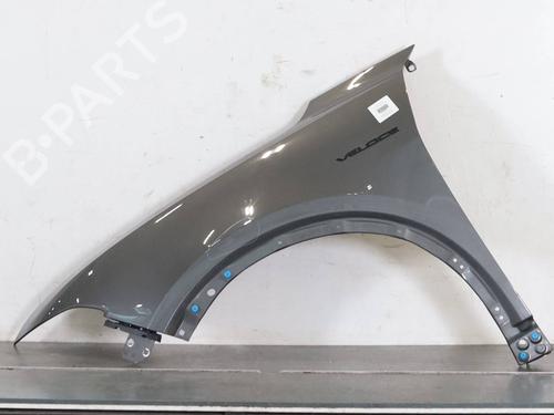 left-front-fenders-alfa-romeo-tonale-965_-2022-39973349 main image