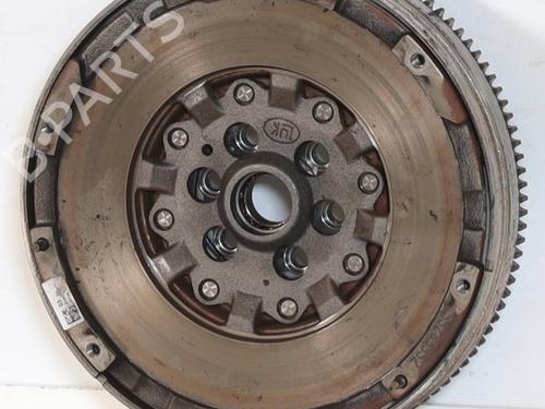 flywheel-jeep-renegade-suv-bu-b1-bv-2014-24555027 main image