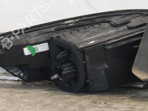 Used Right taillight PEUGEOT 308 III (FB_, FH_, FP_, F3_, FM_) Hybrid 225 (F3DGYT) (179 hp) 27703525