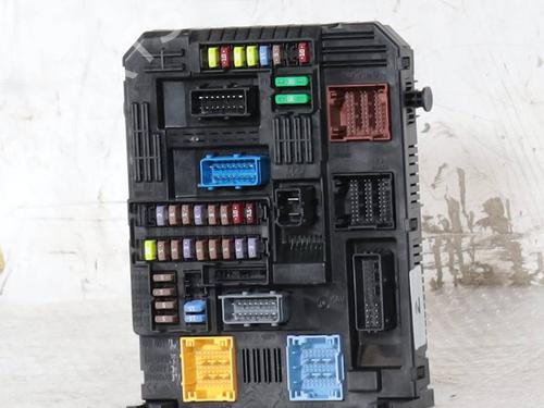 fuse-box-abarth-600e-365-2024-37258751 main image