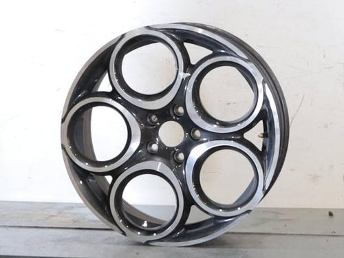 rim-alfa-romeo-tonale-965_-2022-32706296 main image