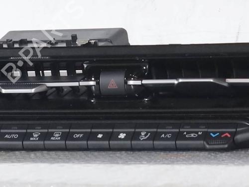 climate-control-alfa-romeo-tonale-965_-2022-32706408 main image