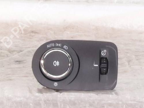 Used Headlight switch Headlight switch OPEL ASTRA K (B16) 1.5 CRDI (68) (122 hp) 40039812 40039812