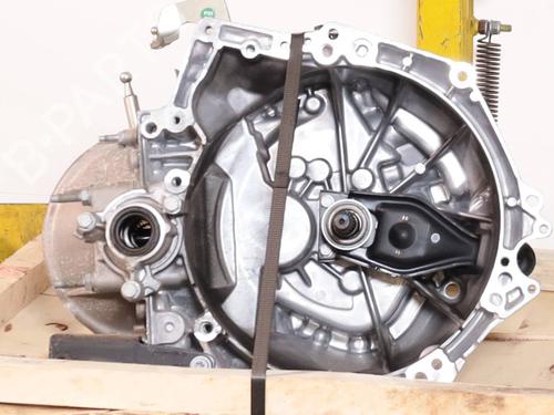 Used Gearbox Gearbox OPEL CROSSLAND X / CROSSLAND (P17, P2QO) 1.2 (75) (131 hp) 40215483 40215483