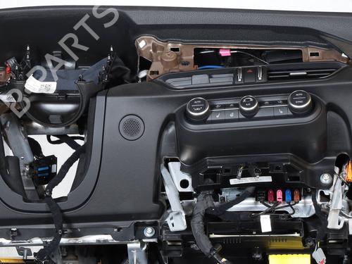 Used Dashboard ALFA ROMEO STELVIO (949_) 2.0 Q4 (949.AXA2A) (280 hp) 26309598