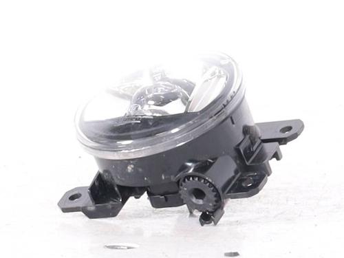 right-front-fog-light-jeep-renegade-suv-bu-b1-bv-2014-23883464 main image