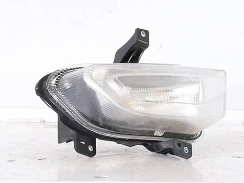 left-daytime-light-jeep-renegade-suv-bu-b1-bv-2014-23965527 main image