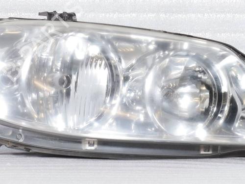 Used Right headlight Right headlight FIAT PUNTO (188_) 1.2 60 (188.030, .050, .130, .150, .230, .250) (60 hp) 36404472 36404472