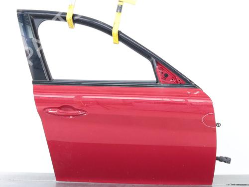 right-front-door-alfa-romeo-giulia-952_-2015-37231268 main image