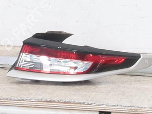 right-taillight-ds-ds-3-ds-3-crossback-ur_-uc_-uj_-2018-27640269 main image