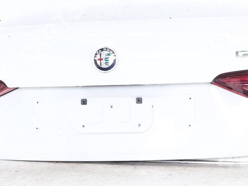 tailgate-alfa-romeo-giulia-952_-2015-26709782 main image