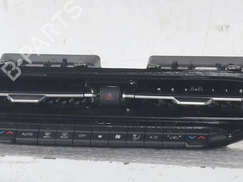 climate-control-alfa-romeo-tonale-965_-2022-33284103 main image