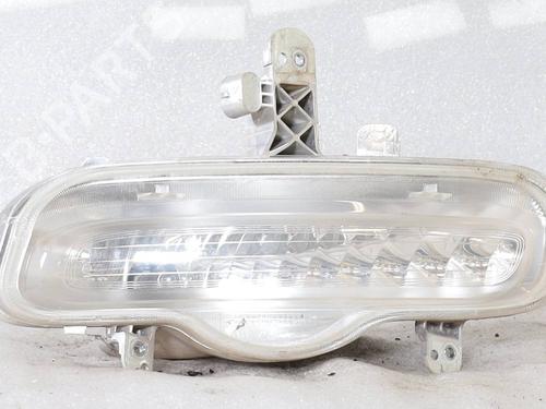 Used Left daytime light Left daytime light 26176126 26176126