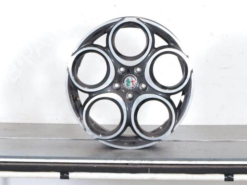 rim-alfa-romeo-stelvio-949_-2016-39716592 main image