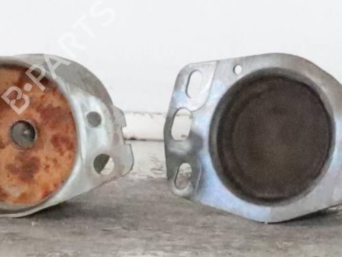 Used Engine mount Engine mount ALFA ROMEO 147 (937_) 1.9 JTDM 8V (937.AXD1A, 937.AXU1A, 937.BXU1A) (120 hp) 29826434 29826434
