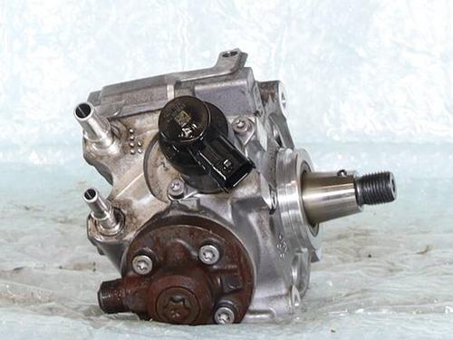Injection pump PEUGEOT 2008 I (CU_) 1.6 BlueHDi 120 | BP39135136M78 - Image 4