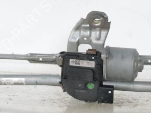 front-wipers-mechanism-alfa-romeo-stelvio-949_-2016-26581573 main image