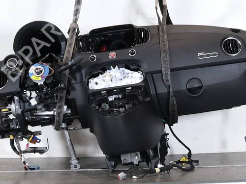 Used Dashboard Dashboard ABARTH 500 / 595 / 695 1.4 (312.AXZ11) (165 hp) 39973280 39973280
