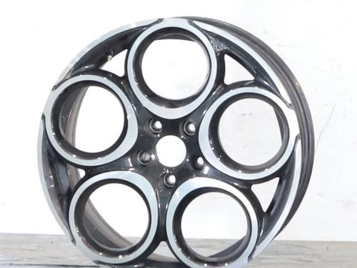 rim-alfa-romeo-tonale-965_-2022-32706298 main image