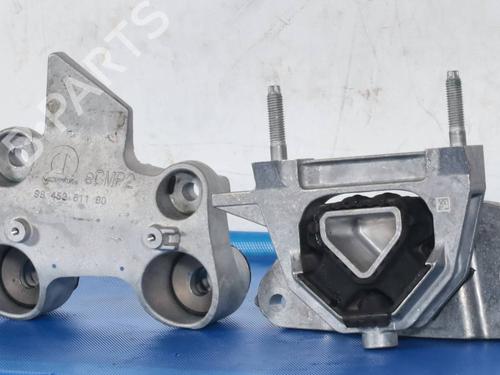 Used Engine mount Engine mount FIAT 600e / 600 (365_, 364_) Electric (156 hp) 30859429 30859429