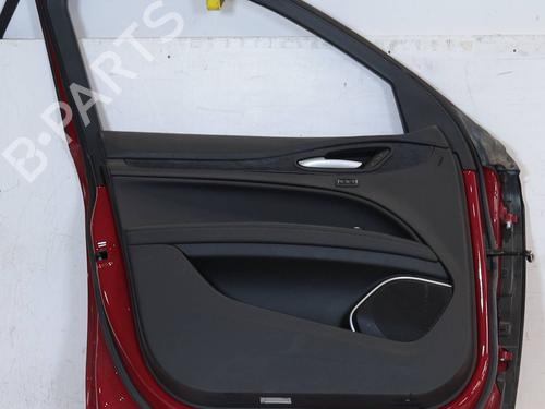 left-front-door-alfa-romeo-stelvio-949_-2016-24450399 main image