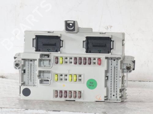 Used Fuse box Fuse box 36217168 36217168