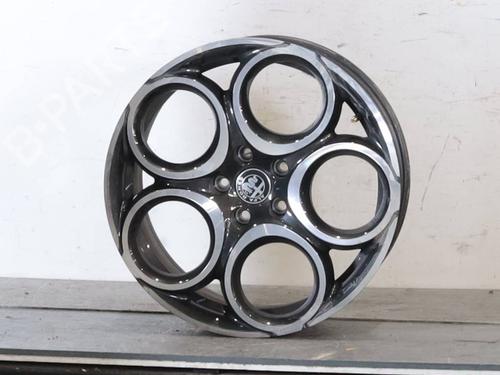 rim-alfa-romeo-tonale-965_-2022-38643591 main image
